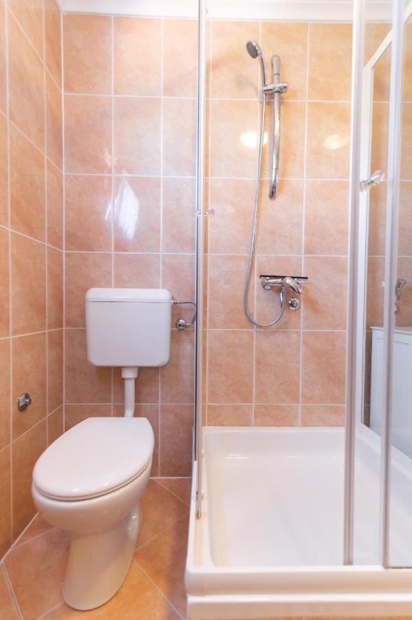 Beachfront Apartments Calm Sea Преко Экстерьер фото