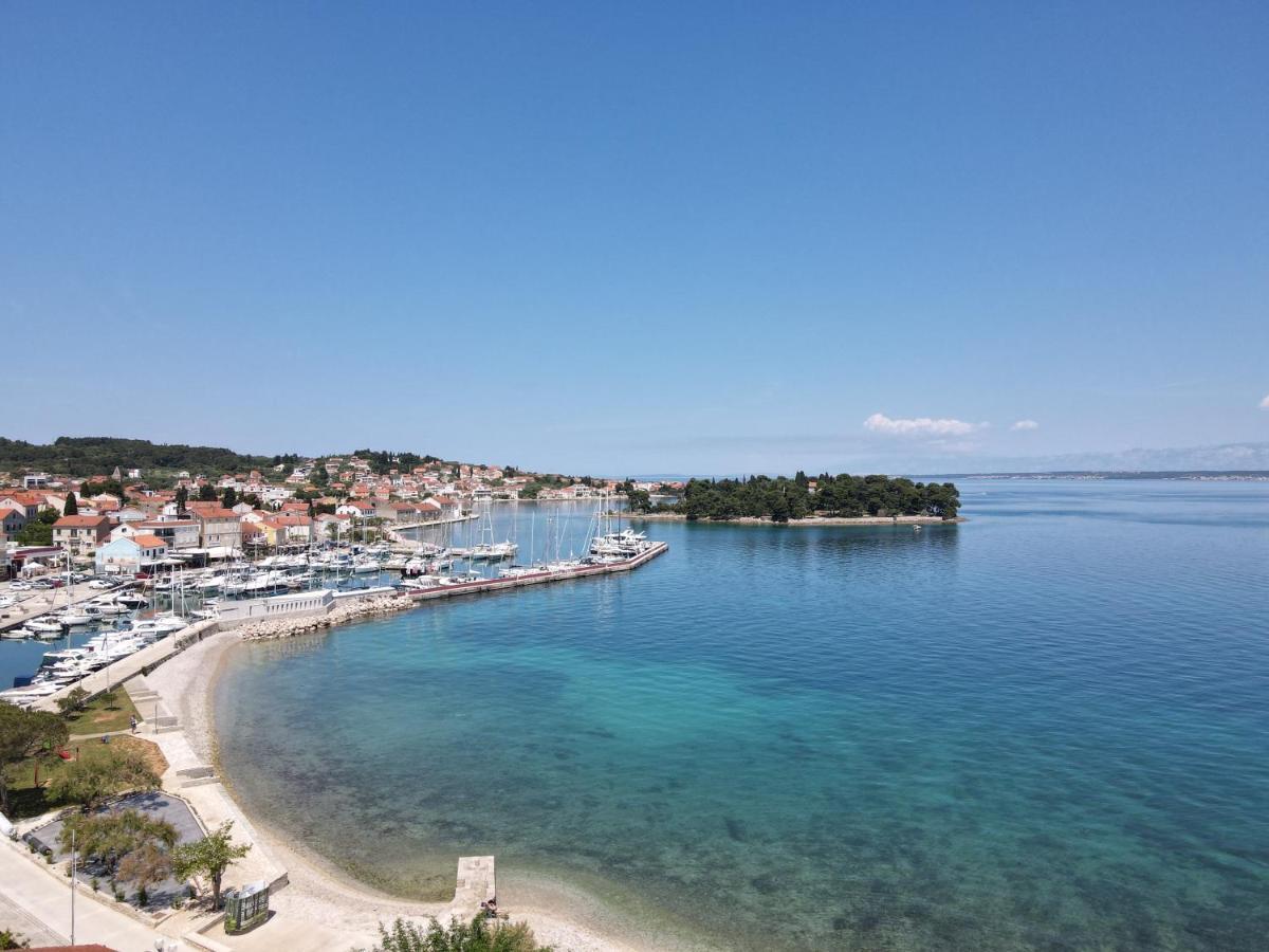 Beachfront Apartments Calm Sea Преко Экстерьер фото